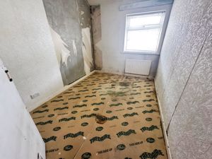 Photo 1- click for photo gallery